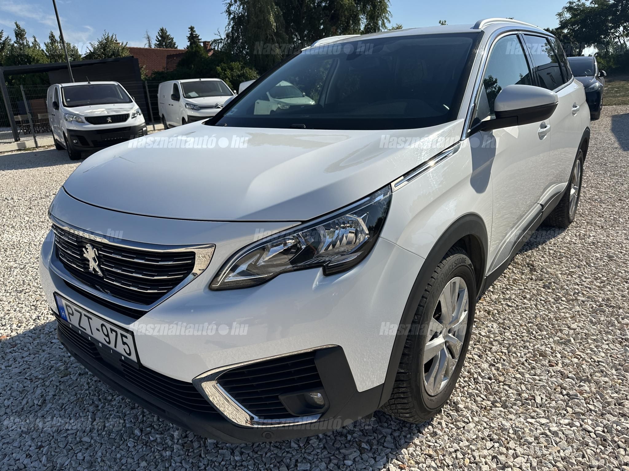 Ademia Auto - PEUGEOT 5008 1.2 PureTech Access S&S